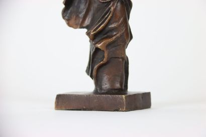 null Bronze subject, modern edition representing the Victory of Samothrace H : 14...