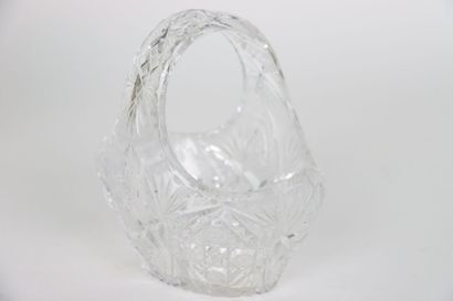 null Set of 3 pieces of cut crystal including a large vase on pedestal (Height: 23...