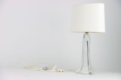 null DAUM - In the taste of. A lamp on foot in crystal. Not signed. Height: 43cm