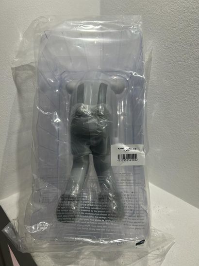 KAWS (1974) "Small lie" Grey, 2020
Painted vinyl
Signed, dated and titled under foot
Medicom...