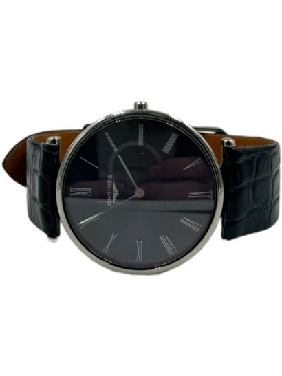 LONGINES La grande classique" men's wristwatch
Steel case
Midnight blue dial with...