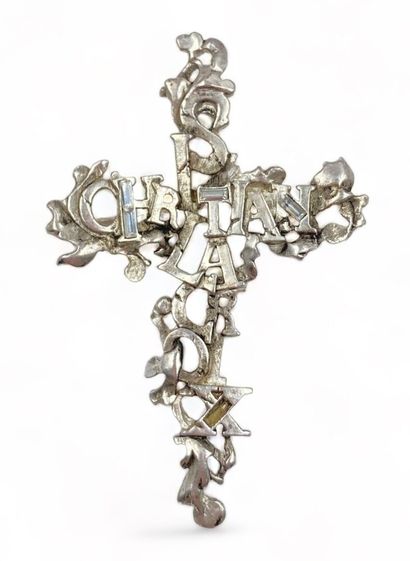 Christian LACROIX Openwork "cross" brooch with brand name, circa 1990
Silver-plated...