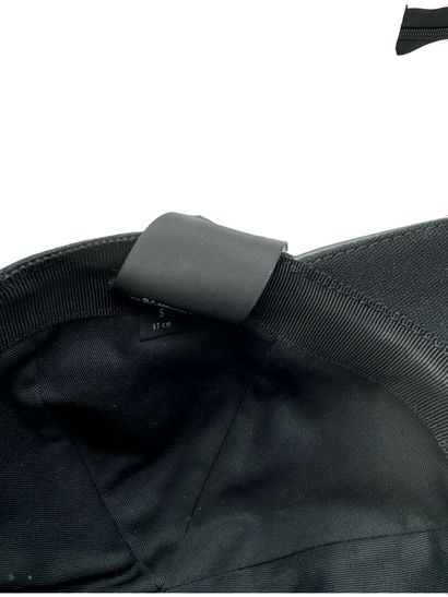 GUCCI Cap
Black cotton 
Size S - 57 cm
Dustbag

Brand new