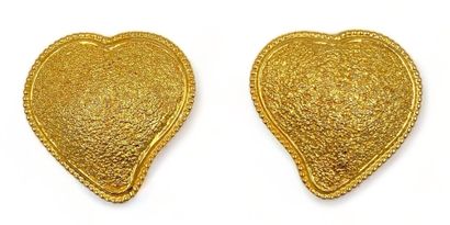 YVES SAINT LAURENT par Robert GOOSSENS Pair of "hearts" ear clips, circa 1980
Gold-plated...