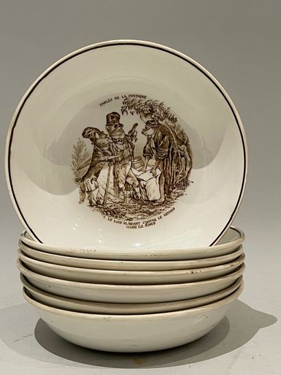  DIGOIN and SARREGUEMINES for ROYCO
7 earthenware advertising bouillon plates with... Gazette Drouot