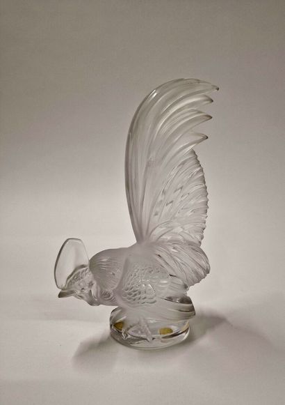 null LALIQUE France
Dwarf cockerel
Pressed molded crystal subject
Signed in point...