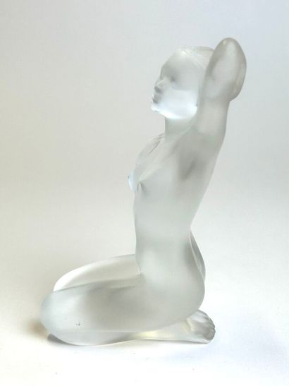 null LALIQUE (attributed to)
Aphrodite
Crystal 
H. 12 cm
(a chip on the nose)