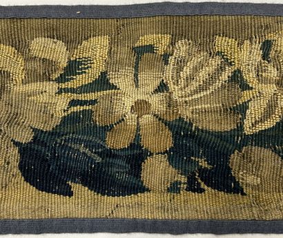 null Aubusson 18th century
4 tapestry fragments in polychrome wool.
Greenery, 167x...