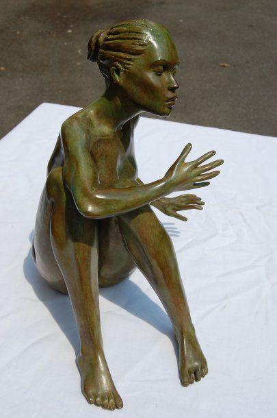 null DEVILLE-CHABROLLE Marie-Paule : "Mélusine" (femme) Bronze à patine émeraude...