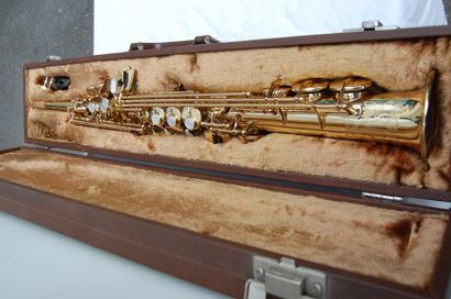 null Saxophone doré Alto SELMER Super Action série II n°447067 (long 66cm) avec son...