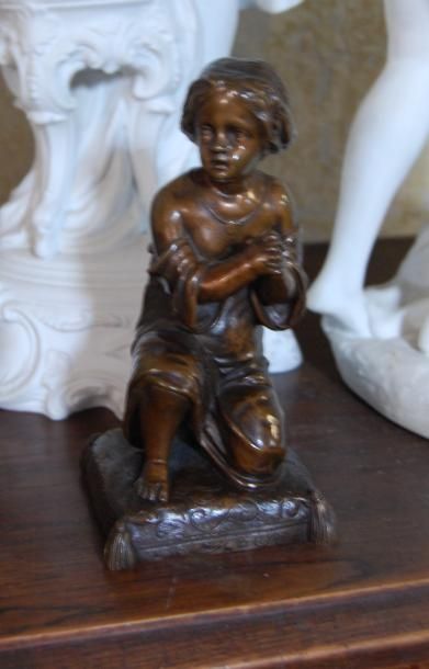 null "Petit enfant les mains jointes" Bronze, fonte SUSSES Frères (Haut 17 cm)