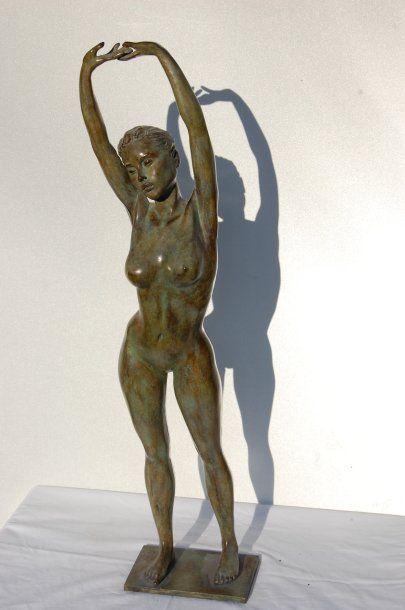 null DEVILLE-CHABROLLE Marie-Paule "Femme" Bronze à patine émeraude nuancée, signé...