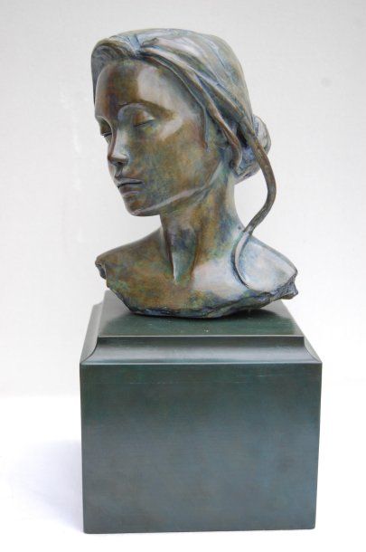 null DEVILLE-CHABROLLE Marie-Paule : "Aurélie" Bronze à patine vert bleutée (H 20...