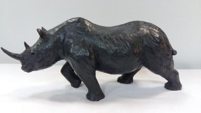 null BORRAS Jorge : "Rhinocéros noir" Bronze signé (Long 46 cm) patine noire nuancée,...