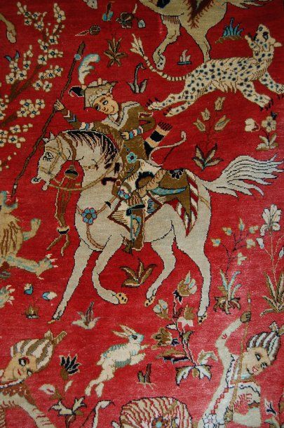 null Tapis GHOUM soie (Iran) époque du Shah "Scène de chasseurs et de guerriers"...
