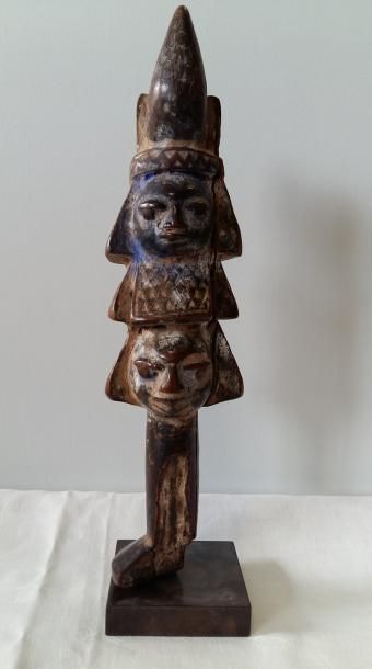 null OSHE SHANGO, Nigeria : objet de divination JANUS à 2 têtes double face bois...