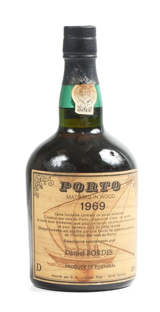 null PORTO, 1969
Une bouteille de PORTO mis en bouteille en 1977 pour Daniel Bordes
20°...