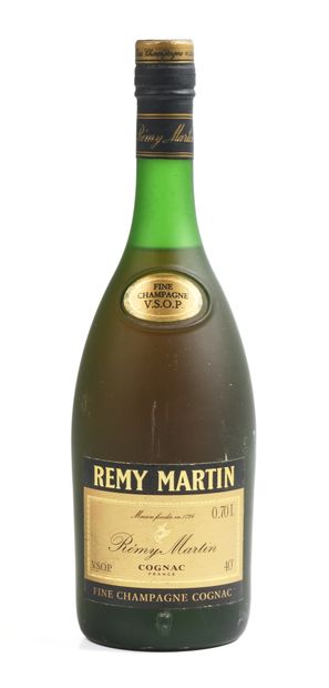 null REMY MARTIN COGNAC VSOP
Une bouteille de Cognac fine chmapagne par Rémy Martin
40°...