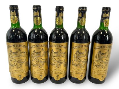 null 5 bouteilles, Fronsac, Château de la Rivière, 1985. 2 BG et 3 TLB. 3 capsules...