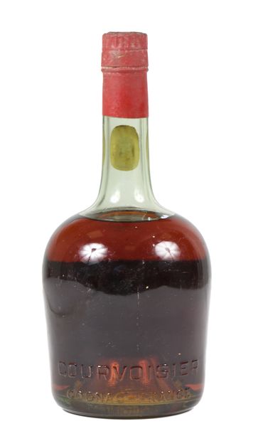 null COURVOISIER, COGNAC LUXE XXX
Une bouteille de Cognac par Courvoisier "The Brandy...