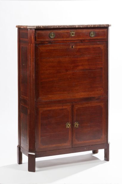 Secrétaire à abattant Secretary with flap 

Inlaid wood, griotte marble top, opening...