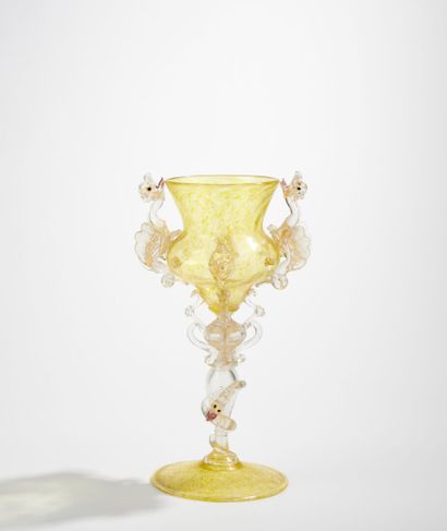 VENISE Verre soufflé aux dragons VENICE 
Blown glass with dragons 
19th century 
H....