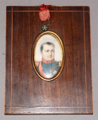 null J. LECOURT (actif de 1804 à 1836) Portrait de l'empereur Napoléon Ier Miniature...