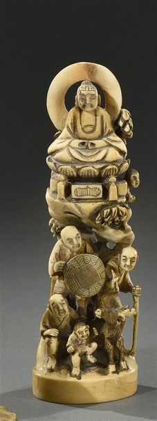 JAPON - Epoque MEIJI (1868-1912) * Okimono en ivoire à sujet d'un groupe de voyageurs...