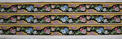 null Deux métrages de bordure de papier peint, vers 1830-1840, impression à la planche...