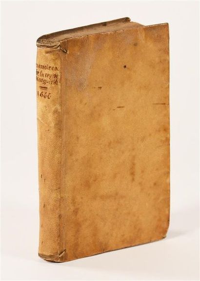 MARGUERITE DE VALOIS Mémoires. Edition nouvelle plus correcte.
Paris, Ribou, 1666.
Petit...