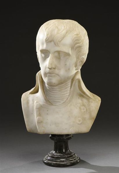 Louis-Simon BOIZOT (1743-1809), d'après: Buste en marbre blanc de l'Empereur Napoléon
Signé...