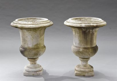 null Paire de vases Medicis en marbre
Fin du XIXe siècle D. 59 cm H. 78 cm
Sur deux...