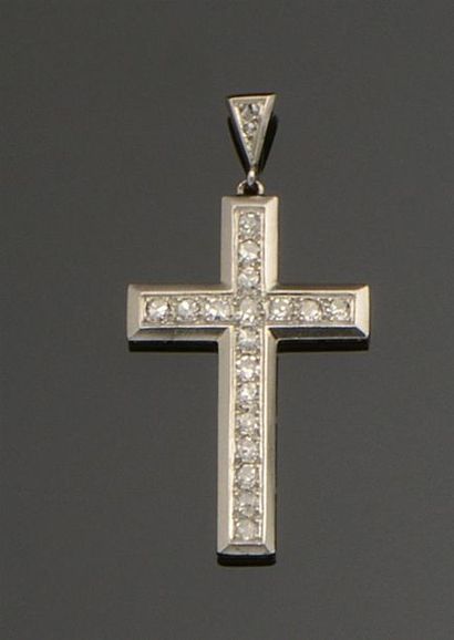 Platinum pendant cross (850°/°°°) set with...