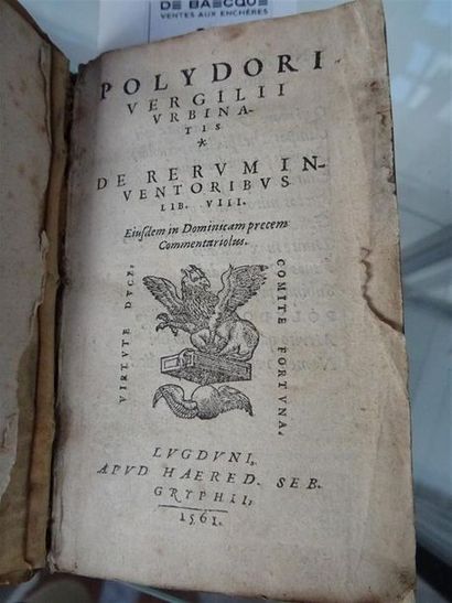 null VERGILE (Ploydore). De rerum inventoribus libri VIII. Lyon, Héritiers de Sébastien...