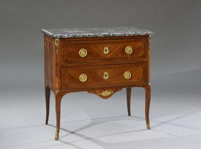 null Small chest of drawers with two drawers in rosewood veneer in net frames, cut-away...