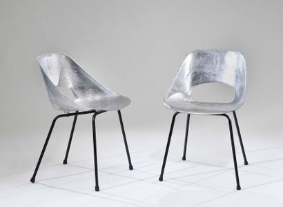 Pierre GUARICHE (1926-1995) Pierre GUARICHE (1926-1995) Pair of chairs model "Tulipe",...