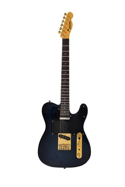  Guitare BLADE , Levinson, Suisse, 2 micros, bleue translucide, n°77811 avec val...