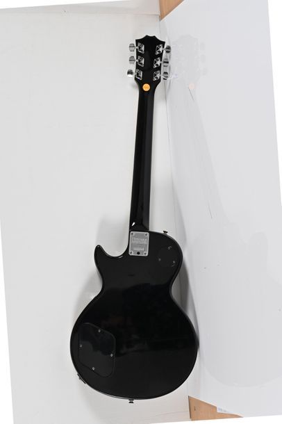 null Guitare HOHNER L75, 2 micros, noire avec housse