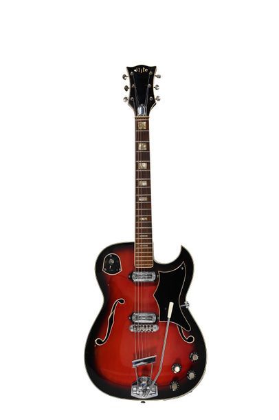 null Guitare CRUCIANELLI Elite, quart de caisse, Italie, années 1960/70, 2 micros,...