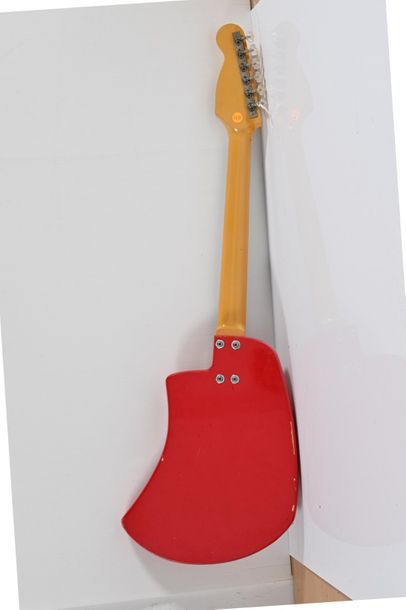  Guitare MEAZZI Hollywood Zodiac, Italie, 2 micros, finition rouge 