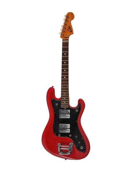  Guitare EKO, Italie, modèle Cobra 4V, années 1960, 4 micros, rouge, avec housse,...