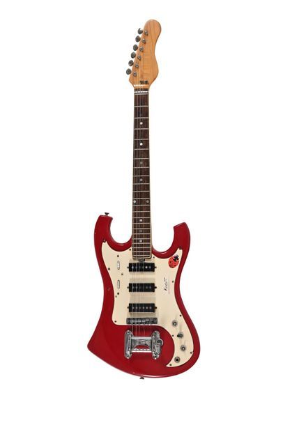  Guitare EKO Kadett, Italie, 3 micros, rouge avec housse, fissures et manques vernis,...