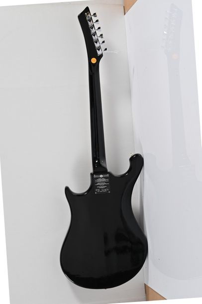  Guitare URAL, modèle 650, URSS, 3 micros, années 1980, noire