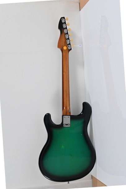  Guitare DIAMOND, vers 1960, 3 micros, verte avec housse