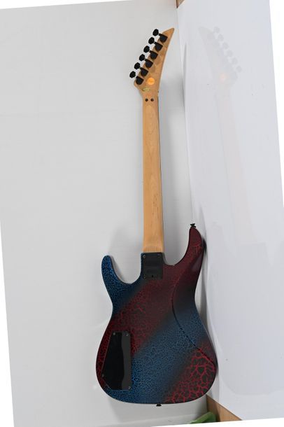 null Guitare HOHNER ST Victory, 1 micro, rouge et bleu avec housse