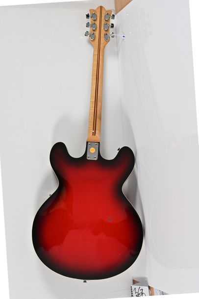 null Guitare ARISTON type Welson DC3, , Italie, Jazz, 3 micros, redburst