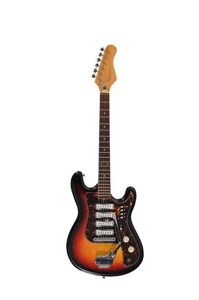 Guitare type Strat, Japon, année 1970, 4...