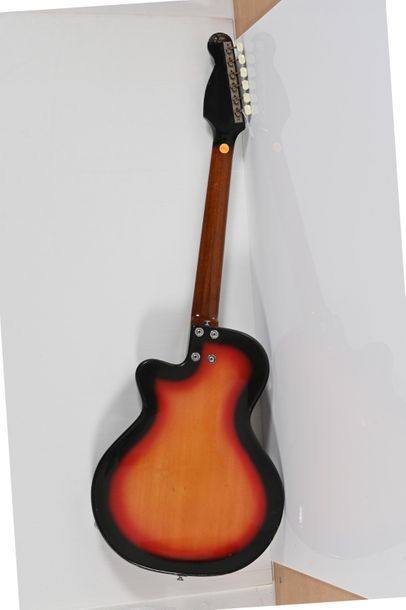 null Guitare 2 micros, caisse creuse, sunburst