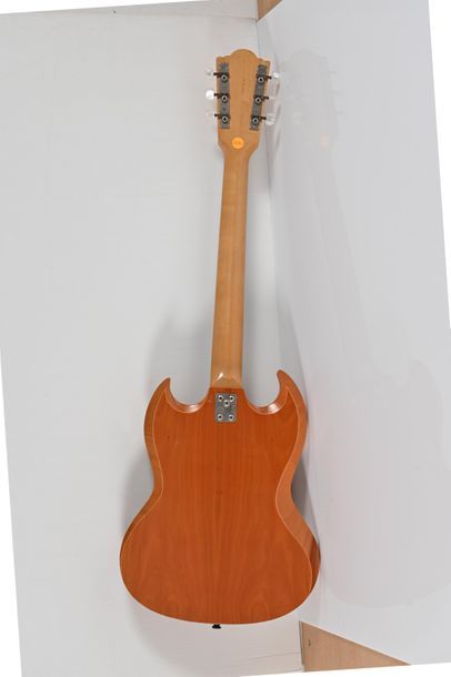 null Guitare FRAMUS J-370, type SG, années 1970, 2 micros, naturelle