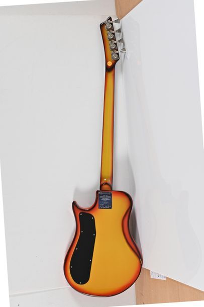 null Guitare Basse URAL, URSS, 2 micros, années 1980